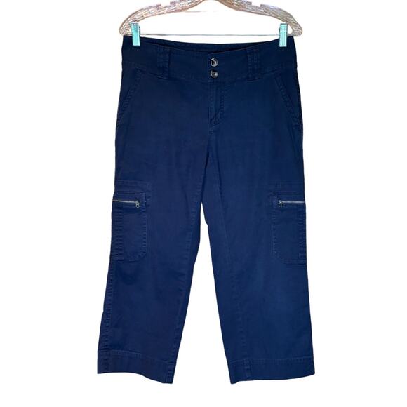 Women's Cabi Cargo Capri Pants Navy Blue Size 6, EUC - Picture 1 of 3